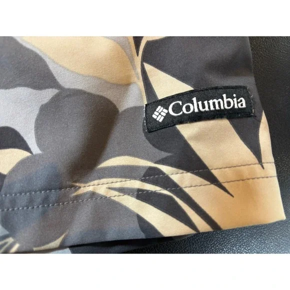 Columbia Men's Green Graphic Print Swim Shorts Size L - Picture 2 of 7